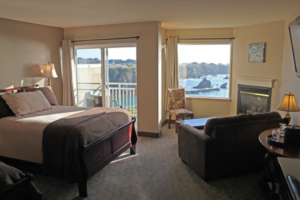 Dog Friendly Double Queen Suite Photo 2