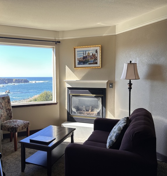 Top Floor Double Queen Suite Photo 2